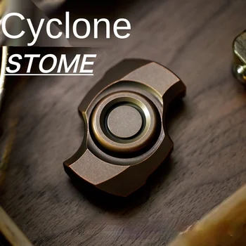 Cyklon Prstu Gyro minus Dekomprese Artefakt Titanové Slitiny EDC Hračka Rotující Černé Techniky mezi Prsty
